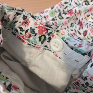 GAP Bottoms - GAP floral shorts GAP Bottoms - GAP floral shorts